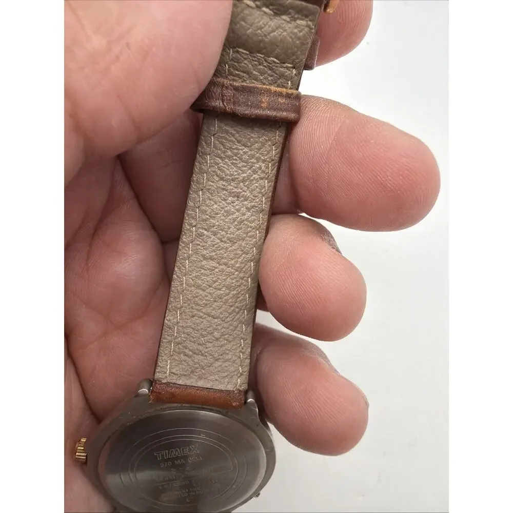 Vintage! Timex Indiglo Watch leather - Circa 1995 37mm New battery - WORKS!